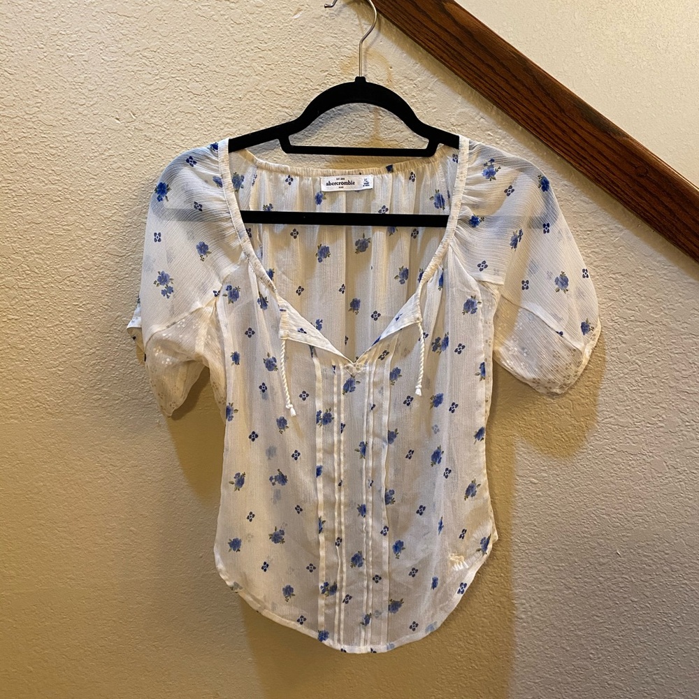 Abercrombie and Fitch kids white flowy shirt